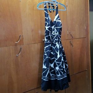 dress black/white halter